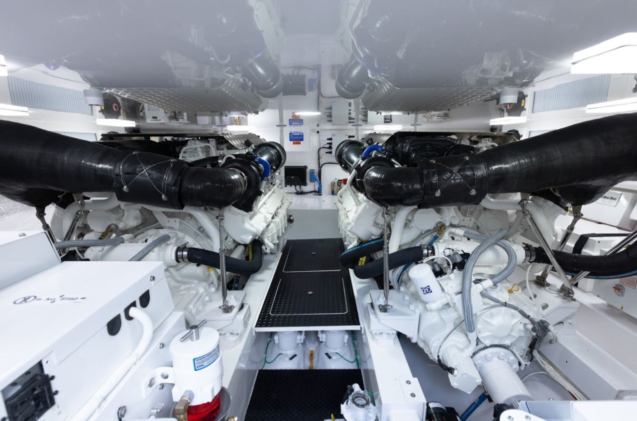 Viking 48C powered by Scania V8 1,150 hp engines
